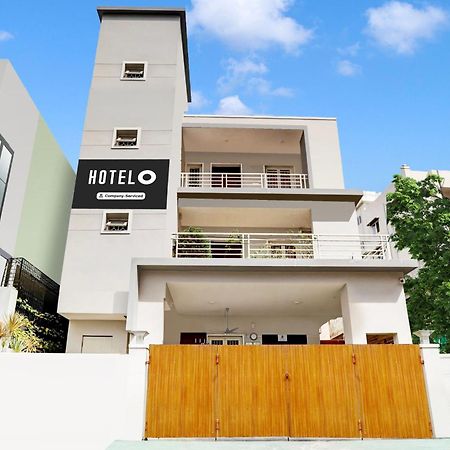 Super Hotel O Ashok Nagar Near Jntu College Kākināda Exteriör bild